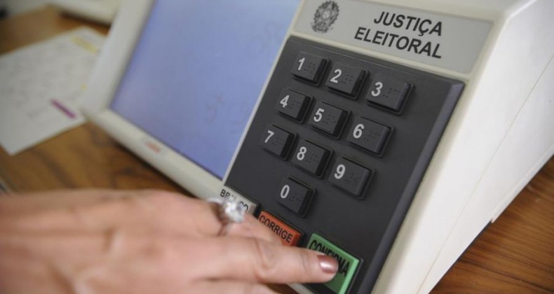 Lei Eleitoral restringe atos do poder público a partir de hoje