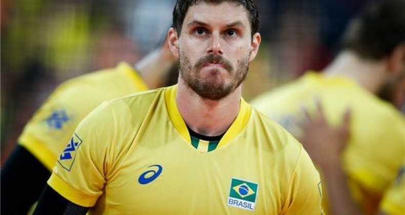 Liderança de Bruno colocada à prova na seleção brasileira de vôlei