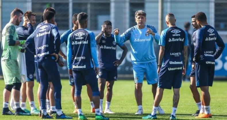 Pelo segundo dia consecutivo, Ramiro não participa do treino do Grêmio