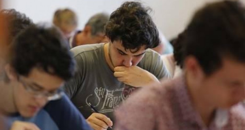 Universidade: só 1/5 dos brasileiros chegam plenamente alfabetizados