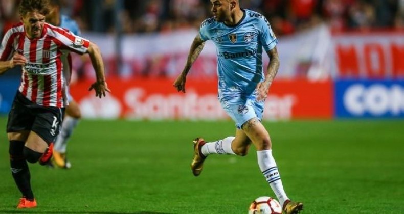 Grêmio faz jogo do ano contra Estudiantes na Libertadores