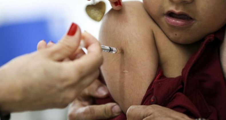 Campanha de vacinação contra pólio e sarampo atinge meta, diz governo