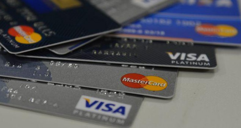 Bancos poderão acelerar redução do limite do cartão de crédito