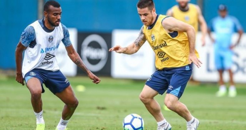 Ramiro diz que Grêmio precisa ter motivação de final para jogo contra Corinthians