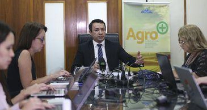 Secretário defende manutenção de programas da Agricultura