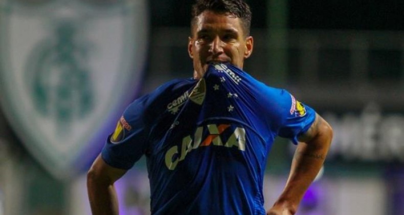 Grêmio espera evolução em tratativa por Thiago Neves