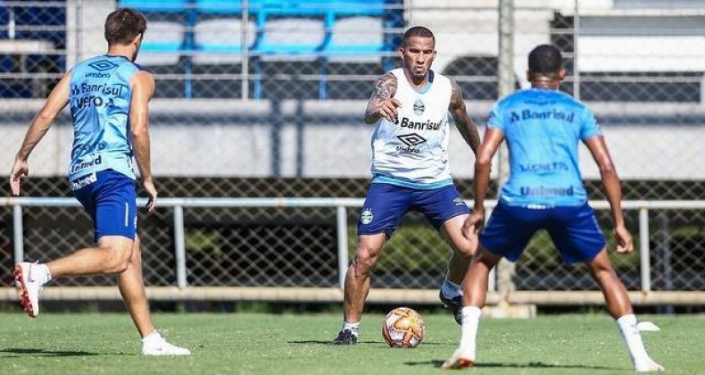 Jael completa dois anos de Grêmio e revela gosto pelo chimarrão