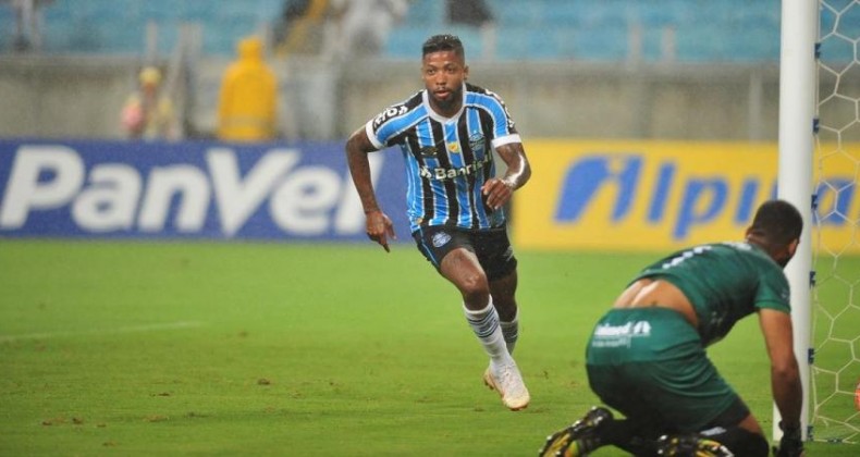 Em ritmo de treino, Grêmio vence o Veranópolis com dois gols de Marinho