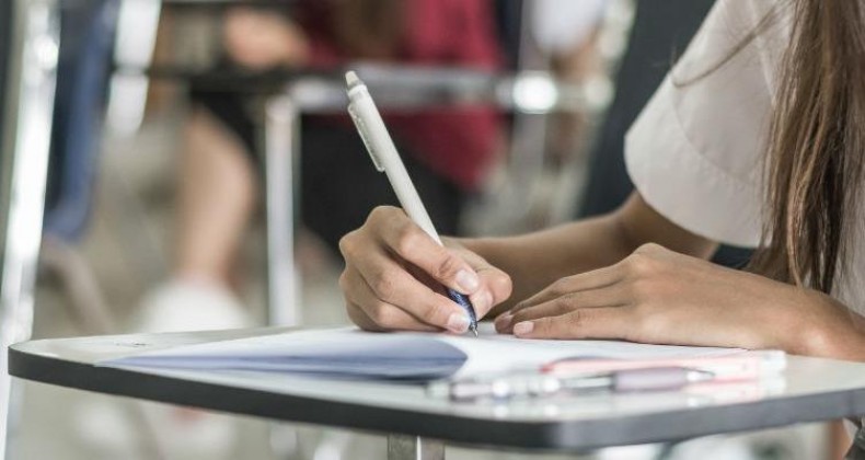 Inep cria comissão para decidir itens que farão parte do Enem 2019