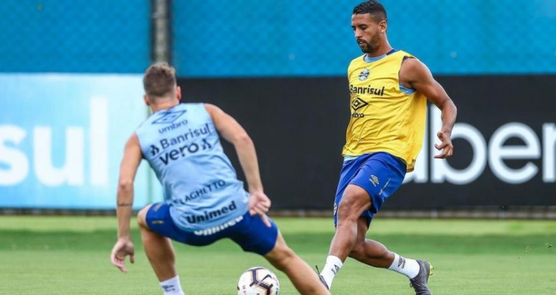 Michel treina e confirma retorno ao time do Grêmio: “Estou 100%