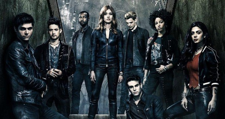 'Shadowhunters': Magnus recupera magia em nova cena da série
