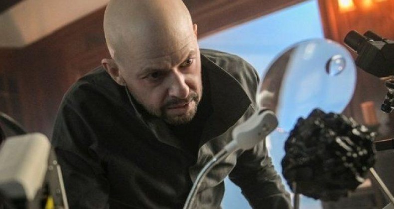 'Supergirl': Jon Cryer aparece como Lex Luthor em novas imagens; Confira