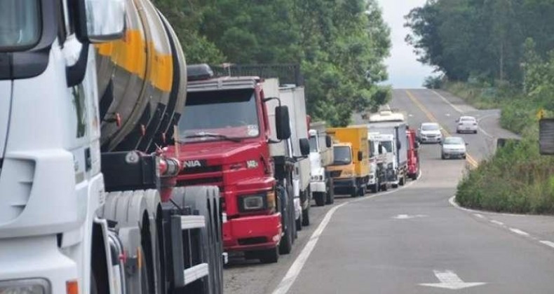 Caminhoneiros: deputados tentam invalidar tabela do frete