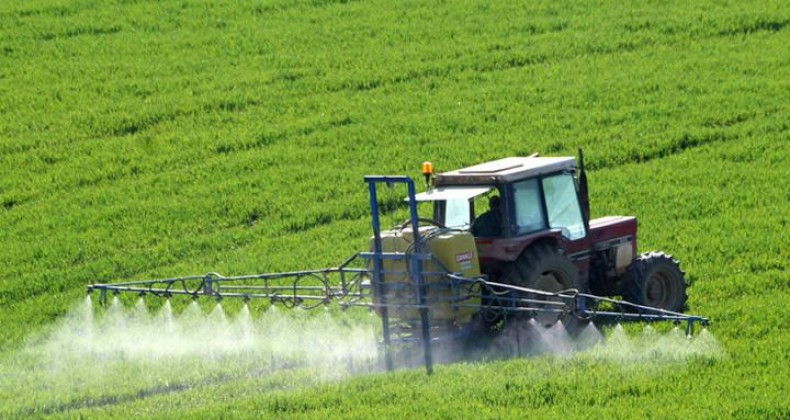 Nova reunião promete desfecho para polêmica do herbicida 2,4-D