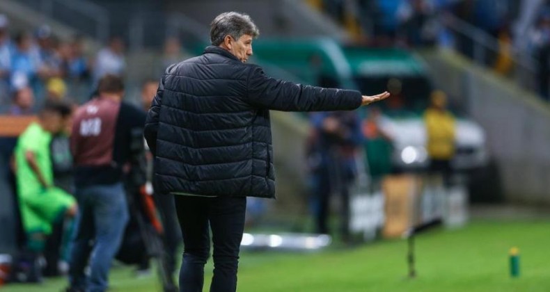 Renato destaca oportunidades aos atacantes e projeta time sem Everton