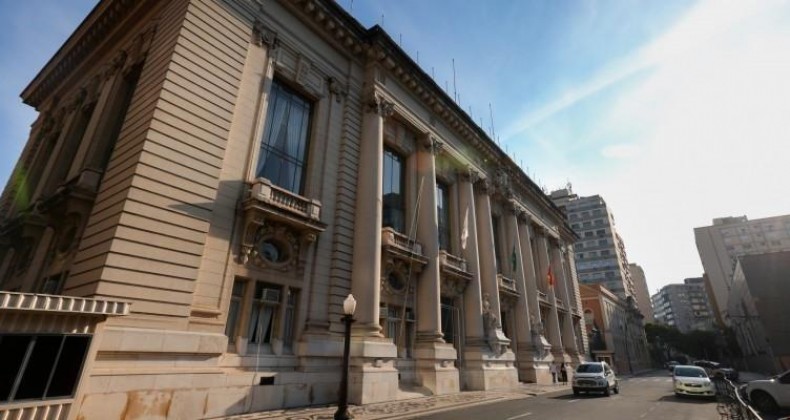 Governo do RS tem prontos números sobre reestruturação de carreiras