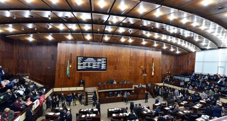 AL do RS aprova vendas de CEEE, Sulgás e CRM