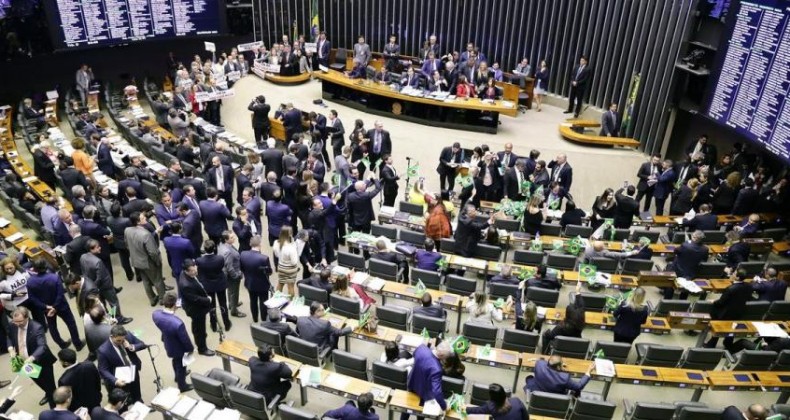 Câmara dos Deputados aprova texto-base da reforma da Previdência