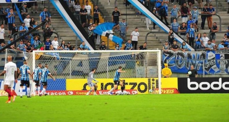 Grêmio é absolvido de acusação de injúria racial no Pleno do STJD