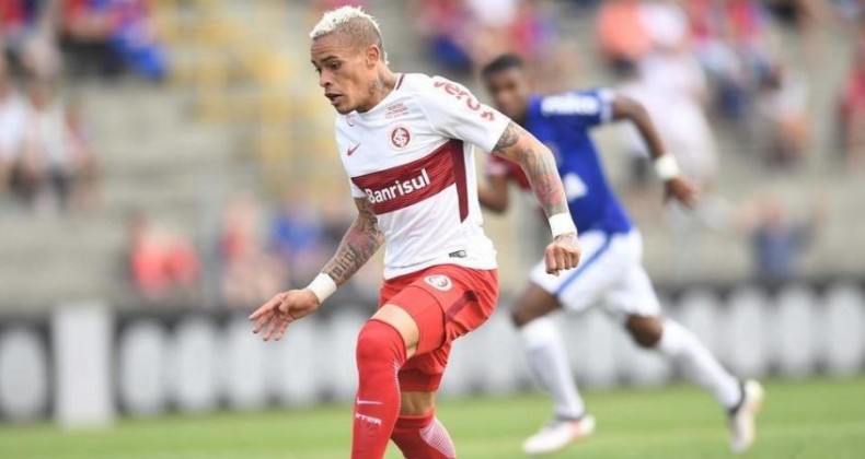 Jonatan Alvez publica mensagem de despedida do Inter