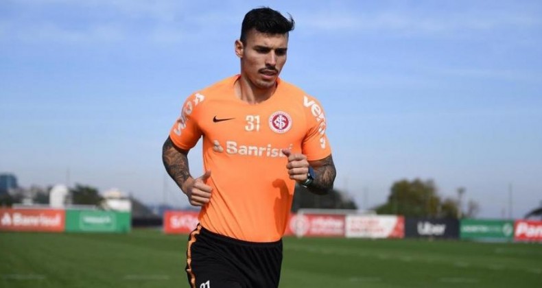 Lesão na coxa tira Zeca dos treinos do Inter por três semanas