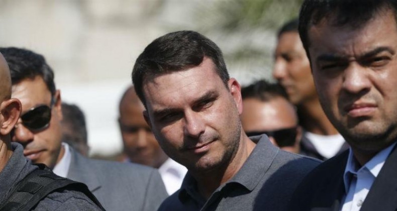 Toffoli suspende todos os processos contra Flávio Bolsonaro