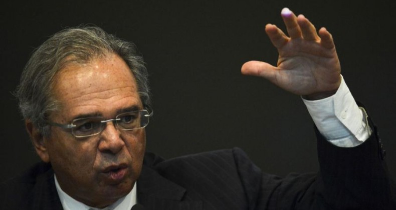 Guedes: Brasil sai do Mercosul se Argentina frear abertura do bloco