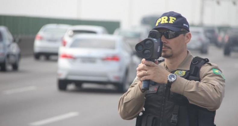 PRF determina suspensão e recolhimento de radares móveis