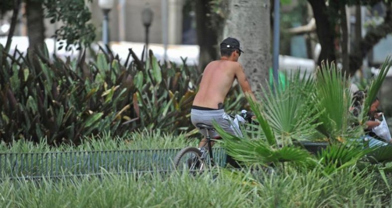 Ar quente eleva as temperaturas no RS nesta segunda