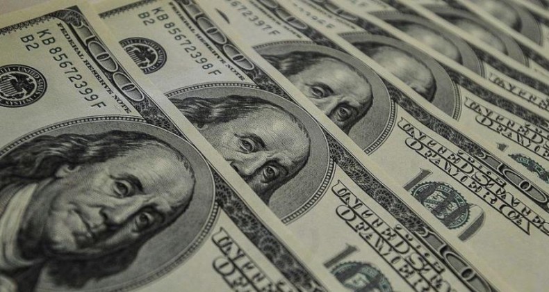Bolsa perde 100 mil pontos com fraqueza da indústria e dólar fecha em R$4,17