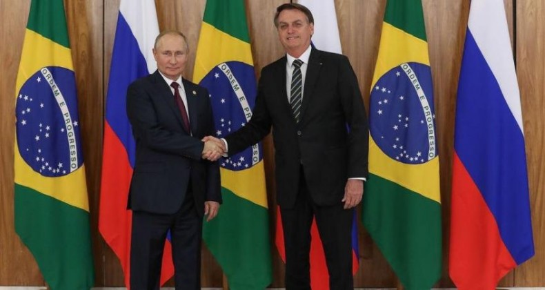 Bolsonaro recebe Putin em conversa sobre