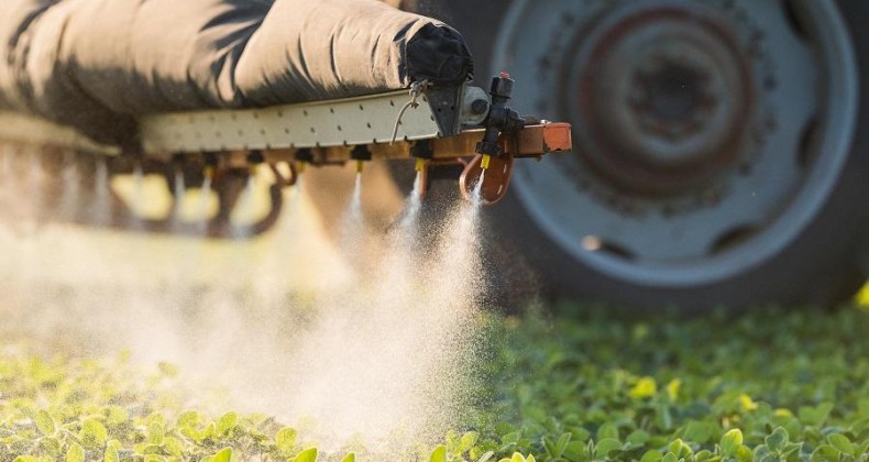 Agrotóxicos: ‘Grande mídia faz alarme com números que não compreende’