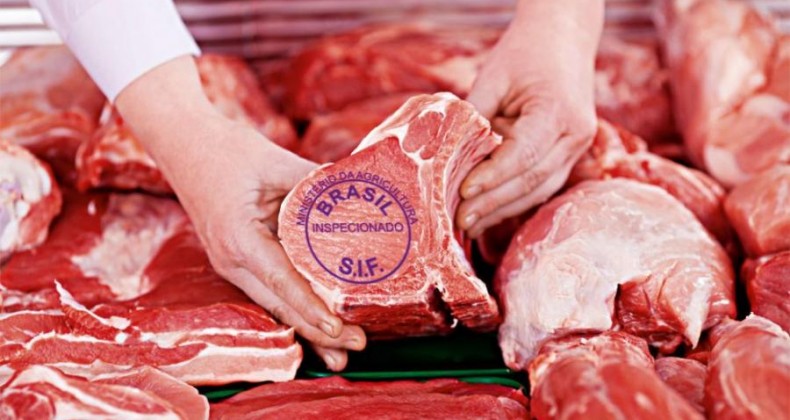 Bolsonaro diz que governo não atuará para baixar o preço da carne