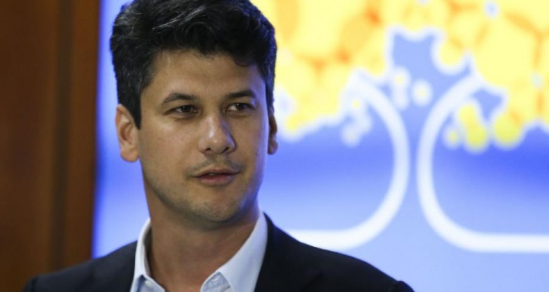 Presidente do BNDES diz que não faltam recursos para saneamento