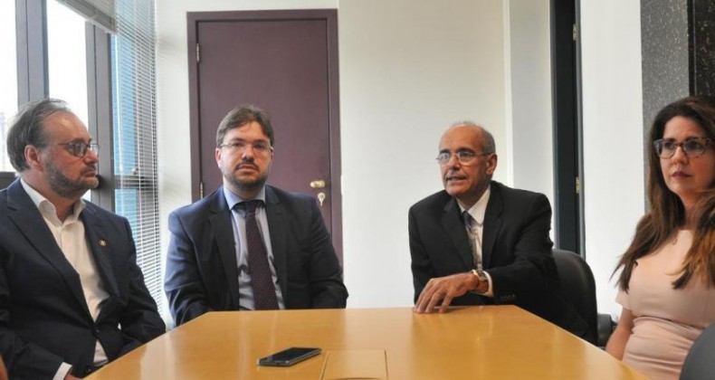 Entidades de medicina criticam a formação em massa de médicos no Brasil