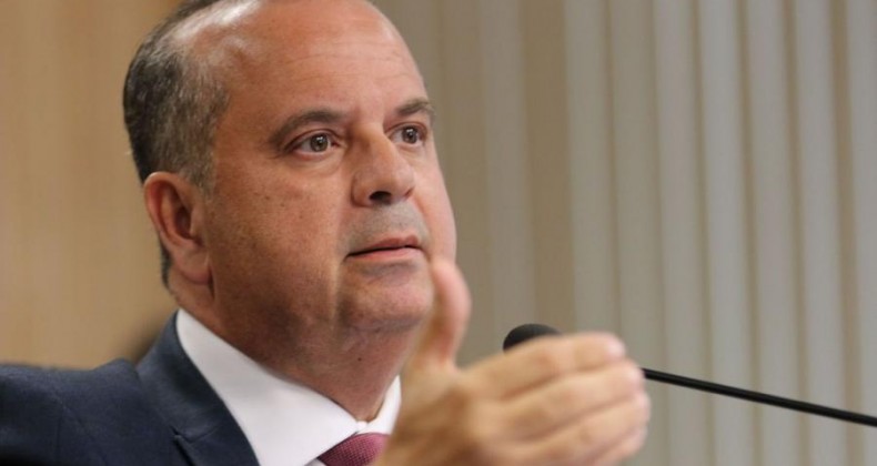 Governo contratará 7 mil militares para reforçar atendimento no INSS