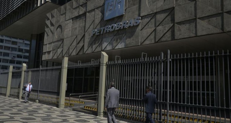 Petrobras reduz preço da gasolina e diesel nas refinarias