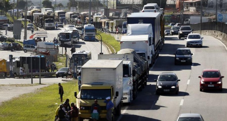 Caminhoneiros vão ter prioridade em campanha de vacinação contra gripe