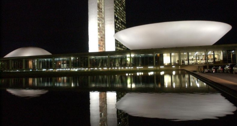 CMO aprova proposta do governo que regulamenta emendas impositivas