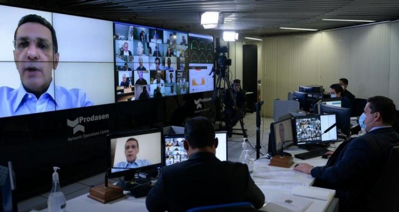 Senado aprova projeto que reduz salário e jornada durante pandemia