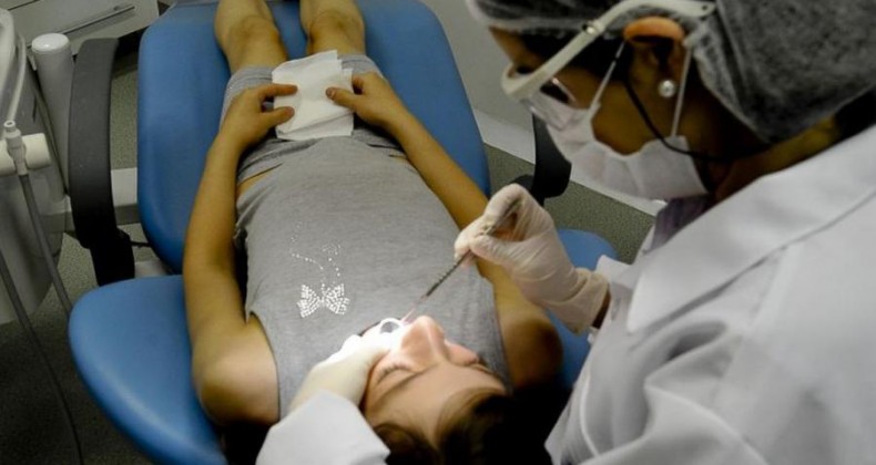 Pandemia: 82% dos dentistas continuaram atendimento, diz pesquisa