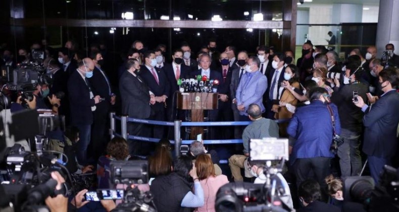 Paulo Guedes entrega primeira fase da proposta de reforma tributária