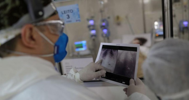 Covid-19: apesar da alta de casos, número de óbitos continua em queda