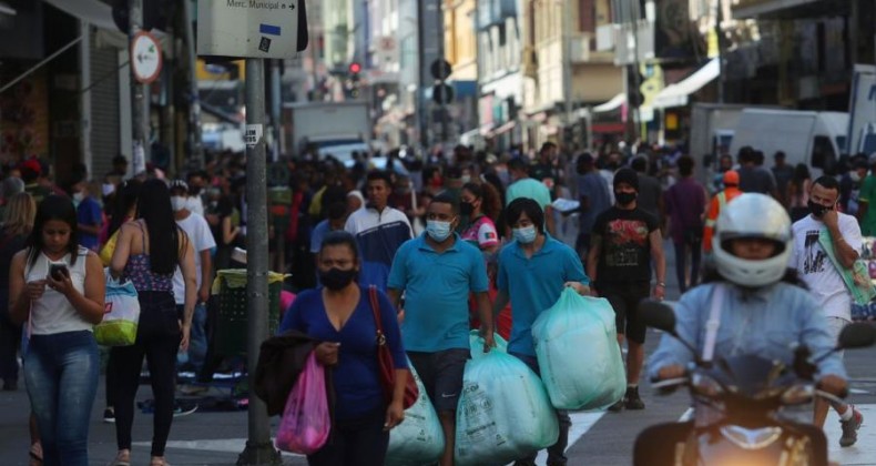 Covid-19: Brasil registra 290 mortes e 12,3 mil casos nas últimas 24h