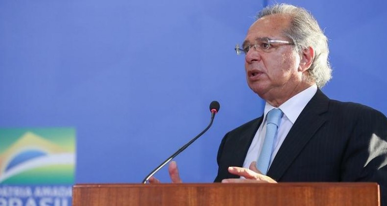 Governo lança programa para eliminar 2 mil normas trabalhistas