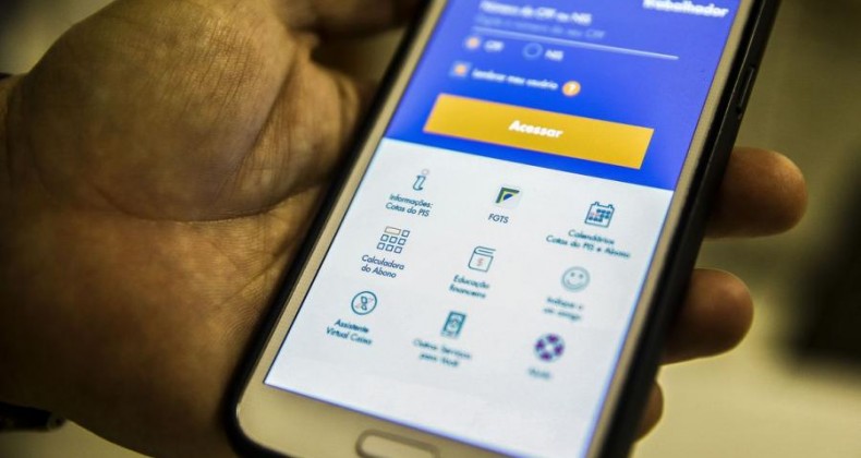 Trabalhador pode solicitar saque de R$ 1.045 do FGTS até quinta-feira