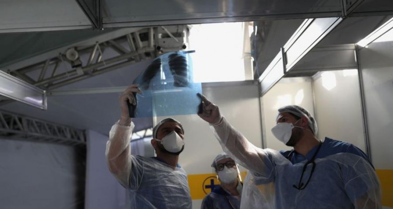Covid-19: Brasil passa das 210 mil mortes causadas pela pandemia