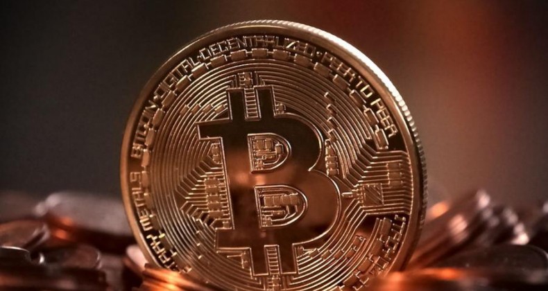Volume de negócios com criptomoedas atinge recorde, diz estudo