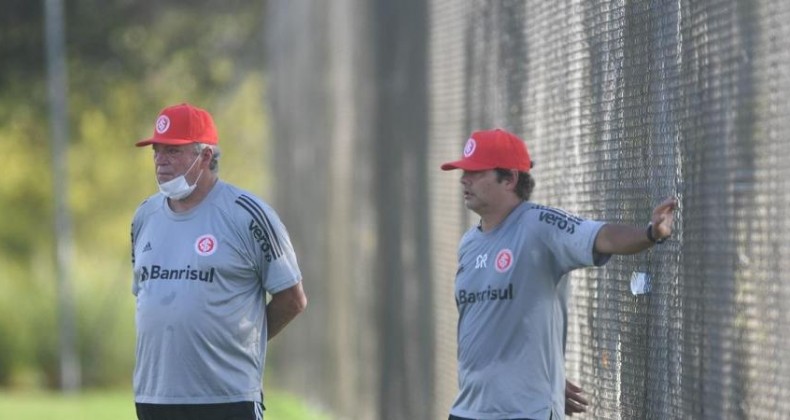 Inter blinda Abel por Brasileirão e evita falar em Miguel Ángel Ramírez