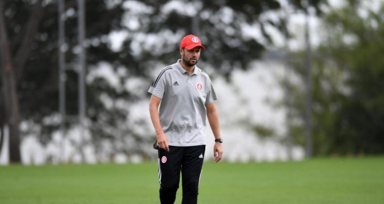Com esquema definido, Miguel Ángel Ramírez vai promover testes no Inter